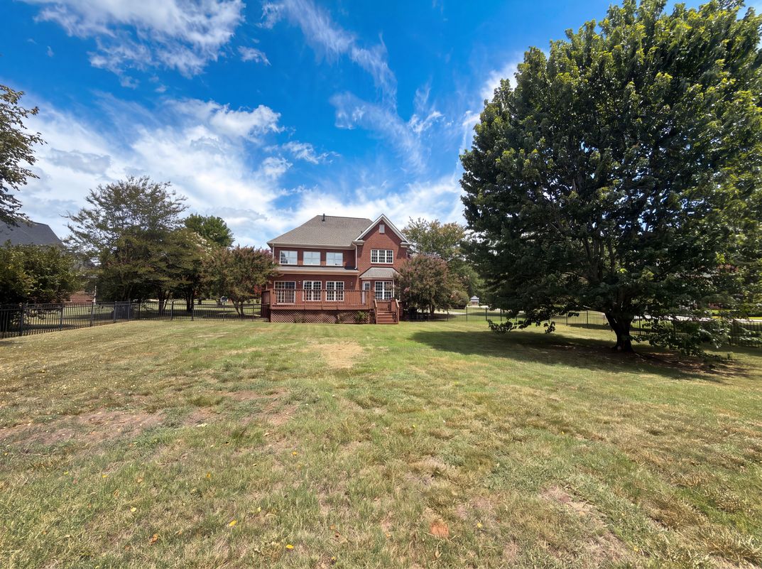 Photo 20 of 22 of 9721 Arlington Oaks Dr, Charlotte, NC