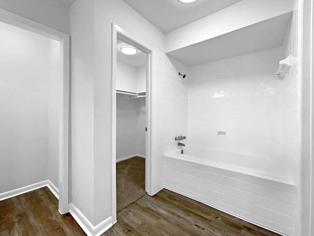 Photo 22 of 24 of 11307 Wickersham Ln, Houston, TX
