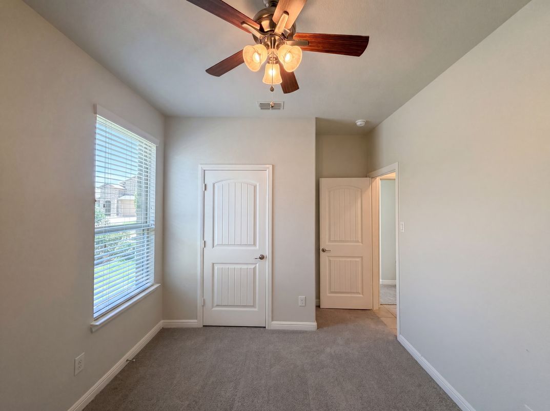 Photo 14 of 21 of 4312 Chicory Ct, Denton, TX