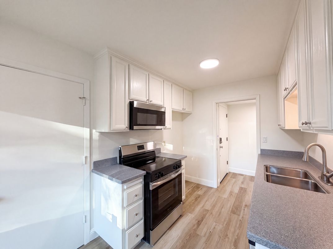 Photo 10 of 45 of 5351 Bonniemae Way, Sacramento, CA