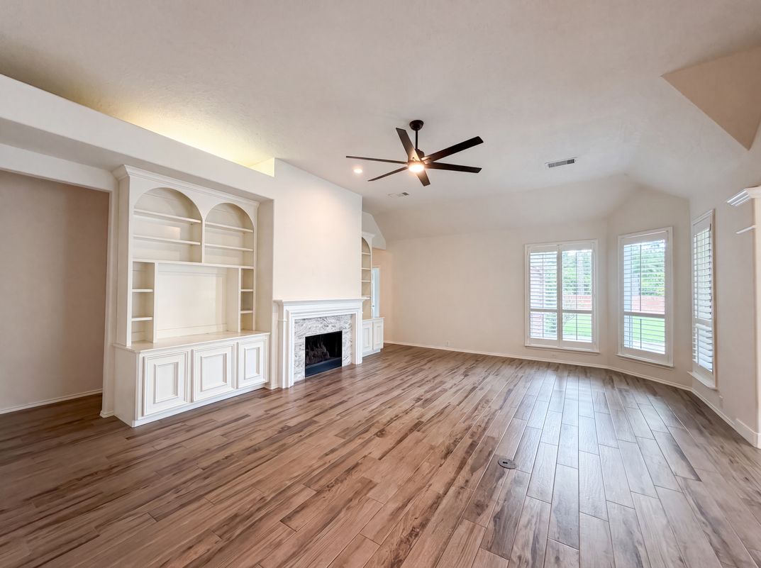 Property photo 3 of 11502 Havard Oaks Dr