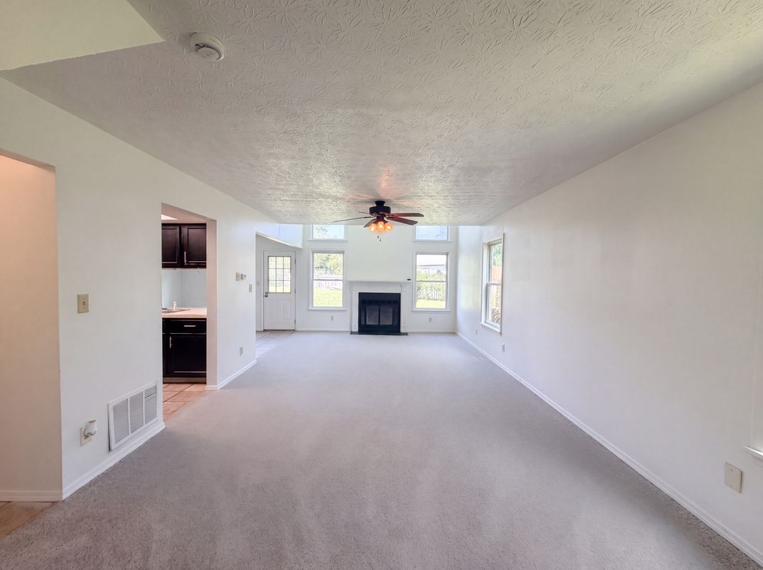 Photo 6 of 30 of 7761 Sagemeadow Ct, Columbus, OH