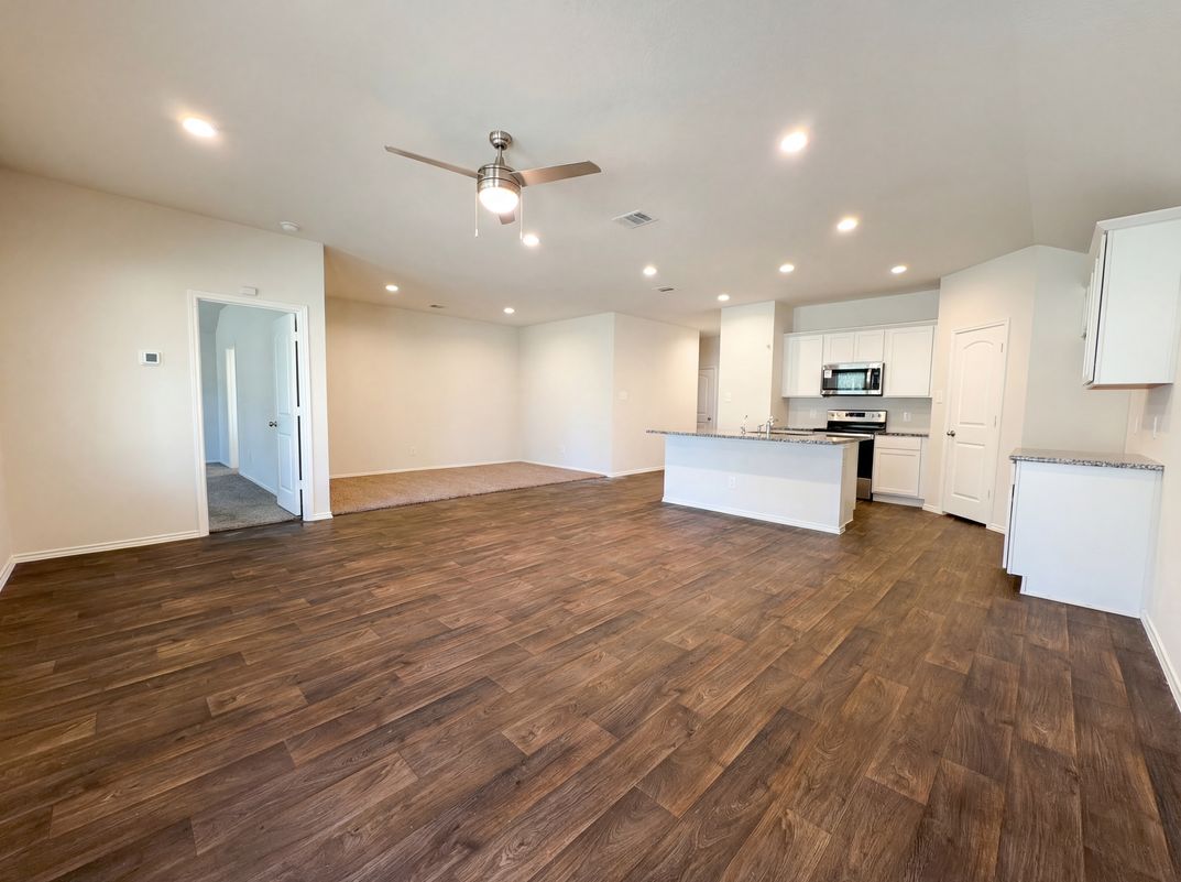 Photo 10 of 16 of 2522 S Colosseum Ct, New Caney, TX