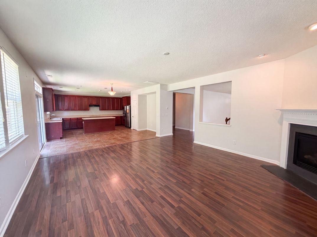 Photo 7 of 16 of 506 Hillview Dr, Durham, NC