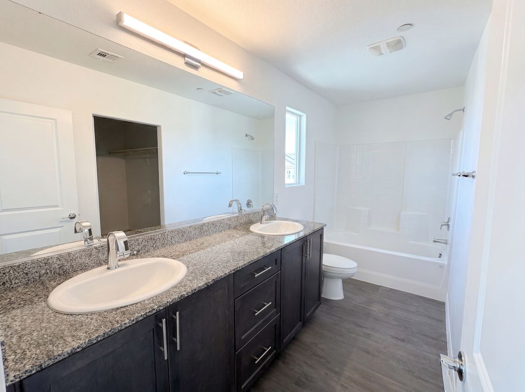 Photo 17 of 41 of 6875 Crimson Shadow St, North Las Vegas, NV