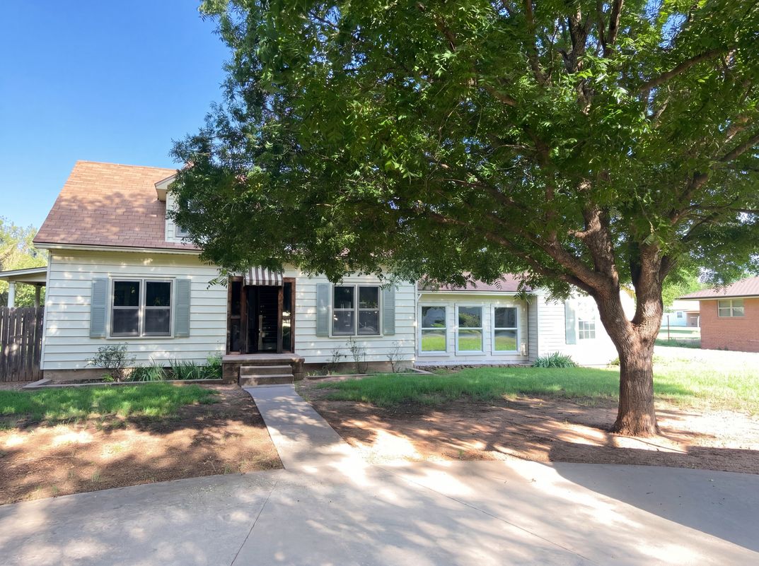 Property photo 1 of 506 S Foley St