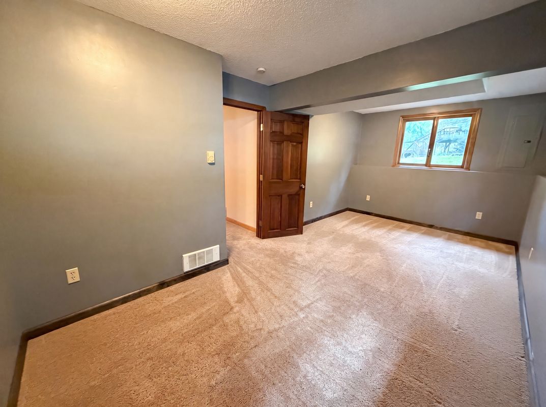 Photo 19 of 27 of 5243 Latta St, Saint Paul, MN