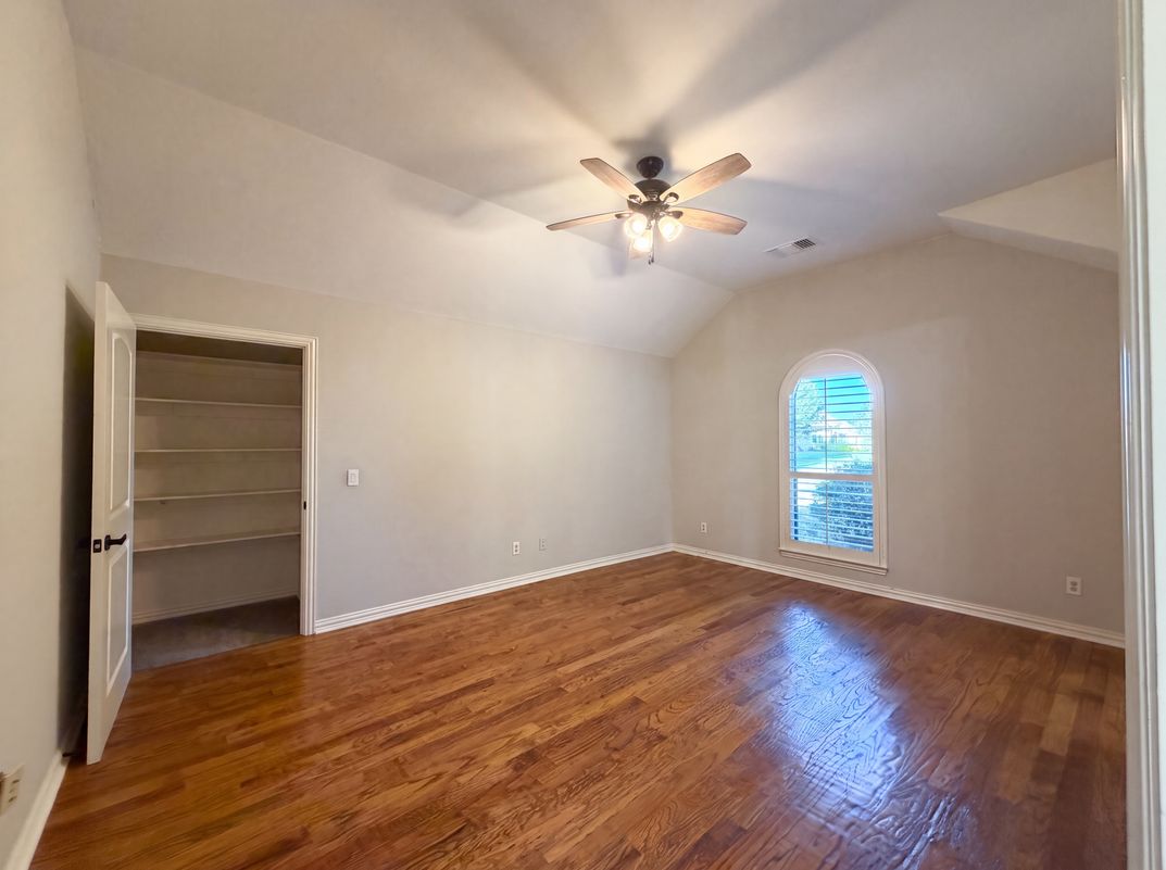 Photo 8 of 25 of 6530 Swallow Ct, McKinney, TX