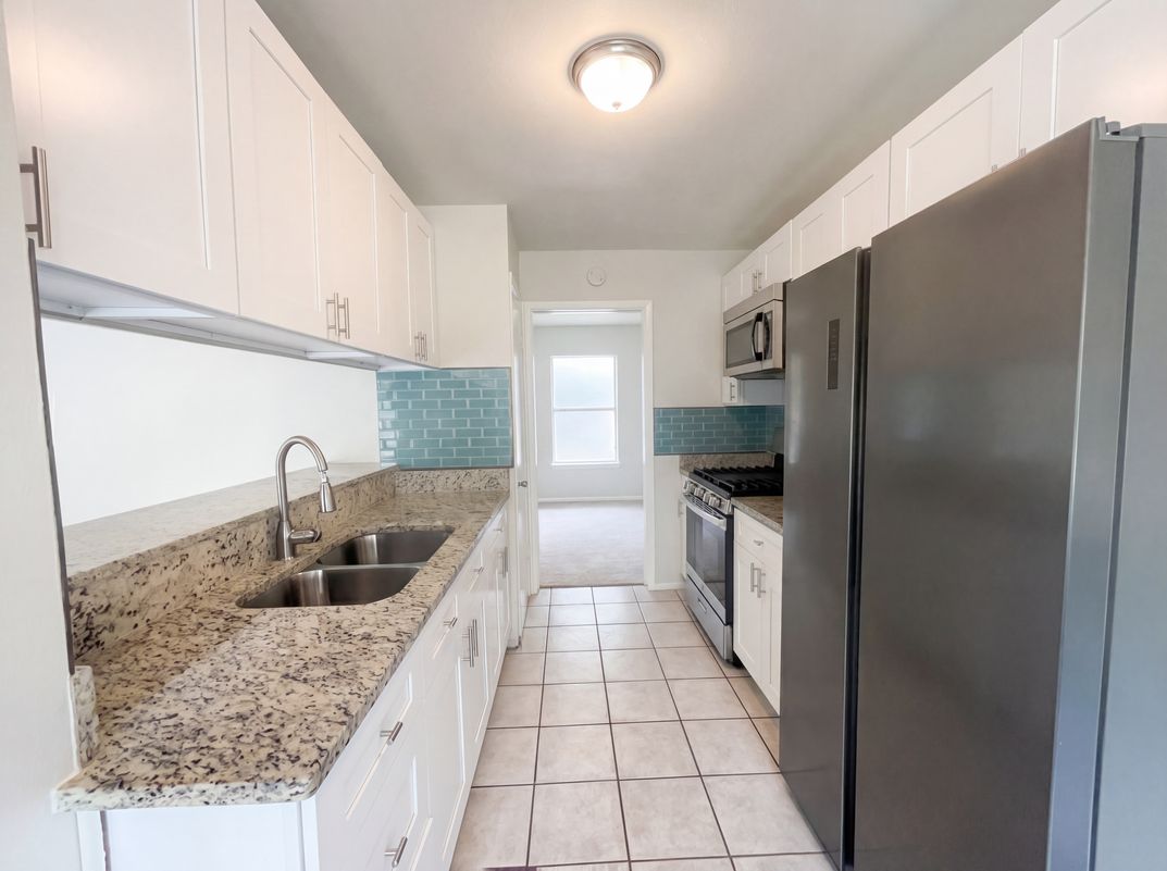 Photo 2 of 19 of 225 La Jolla, Live Oak, TX