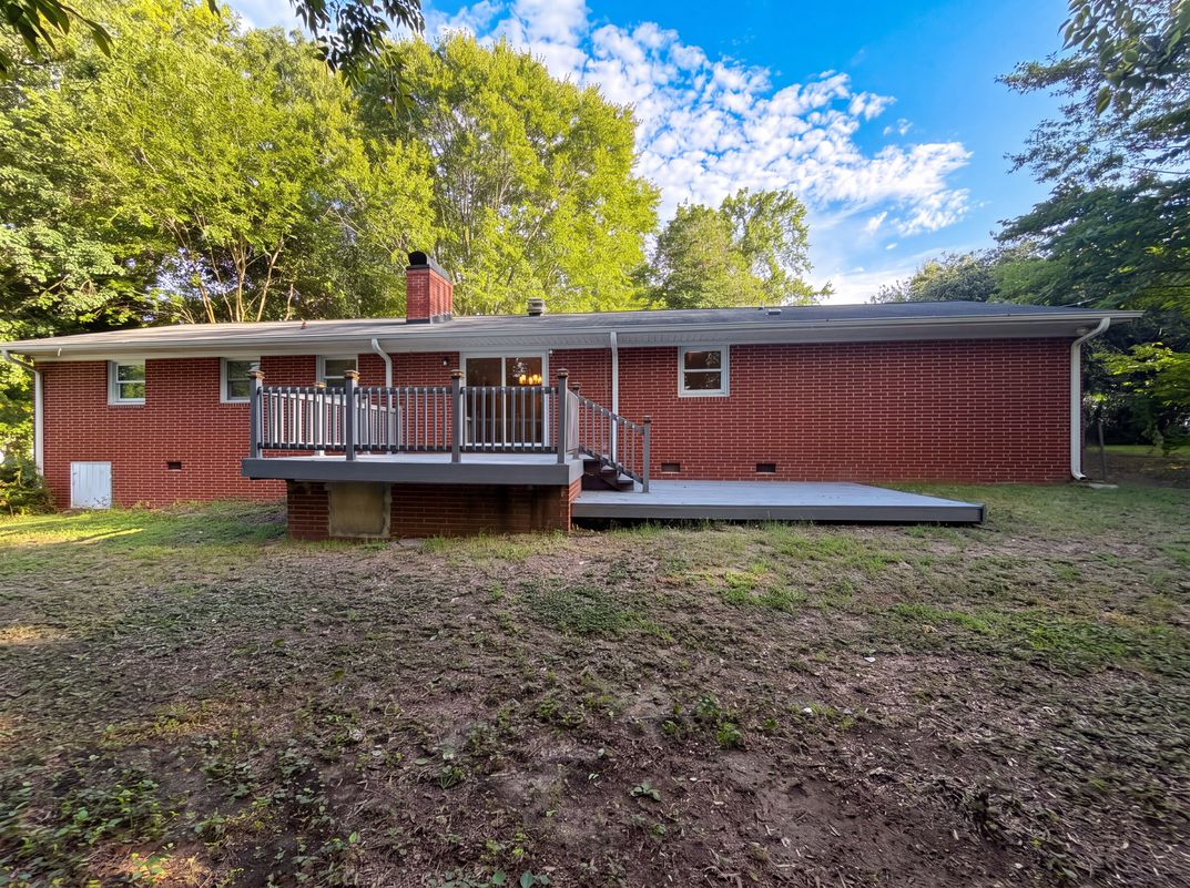 Photo 6 of 16 of 407 Lamesa Dr, Raleigh, NC