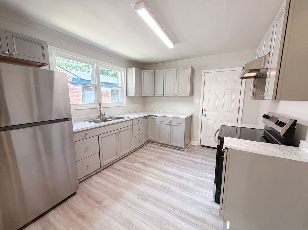 Photo 4 of 23 of 2257 Chappelle St, Columbia, SC