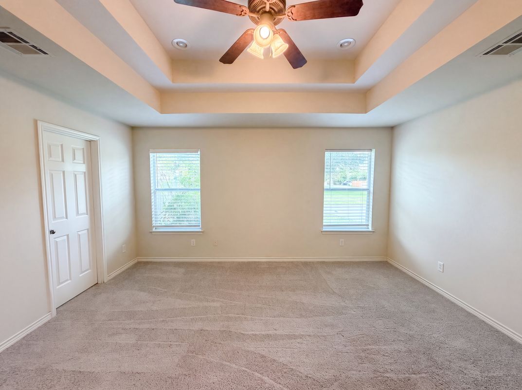 Photo 6 of 16 of 11117 Weatherford Dr, Belton, TX