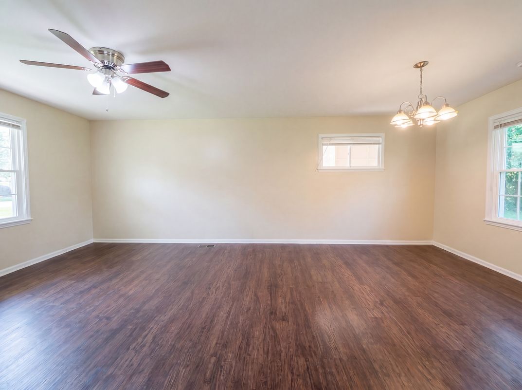 Photo 9 of 22 of 1808 Dailey Ter NW, Huntsville, AL