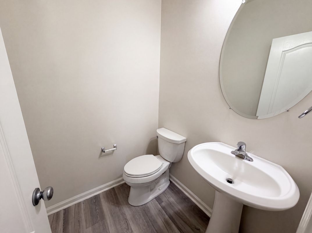 Photo 17 of 23 of 1019 Ivydale Cir, Lawrenceville, GA
