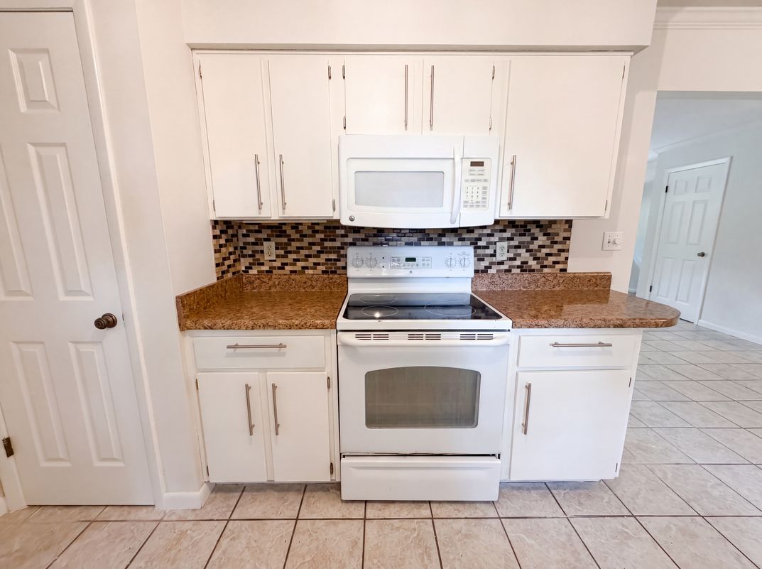 Photo 9 of 21 of 6854 Holly Hill Rd, Melrose, FL