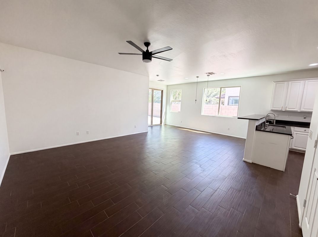 Photo 3 of 21 of 4541 S Merriman Way, Gilbert, AZ