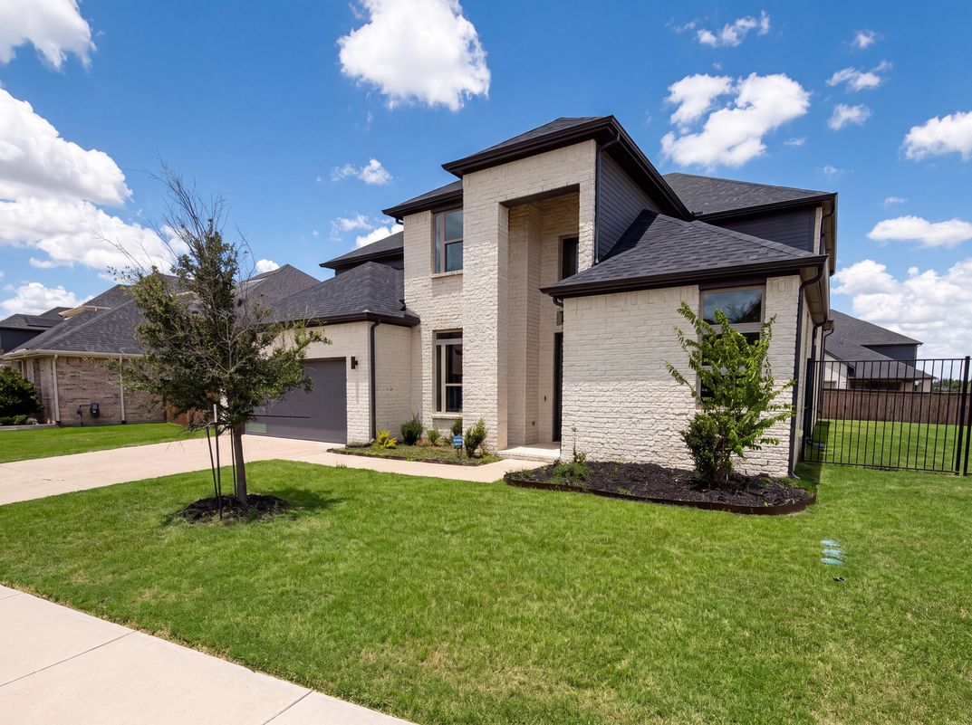 Photo 21 of 26 of 7592 Sanctuary Dr, Frisco, TX