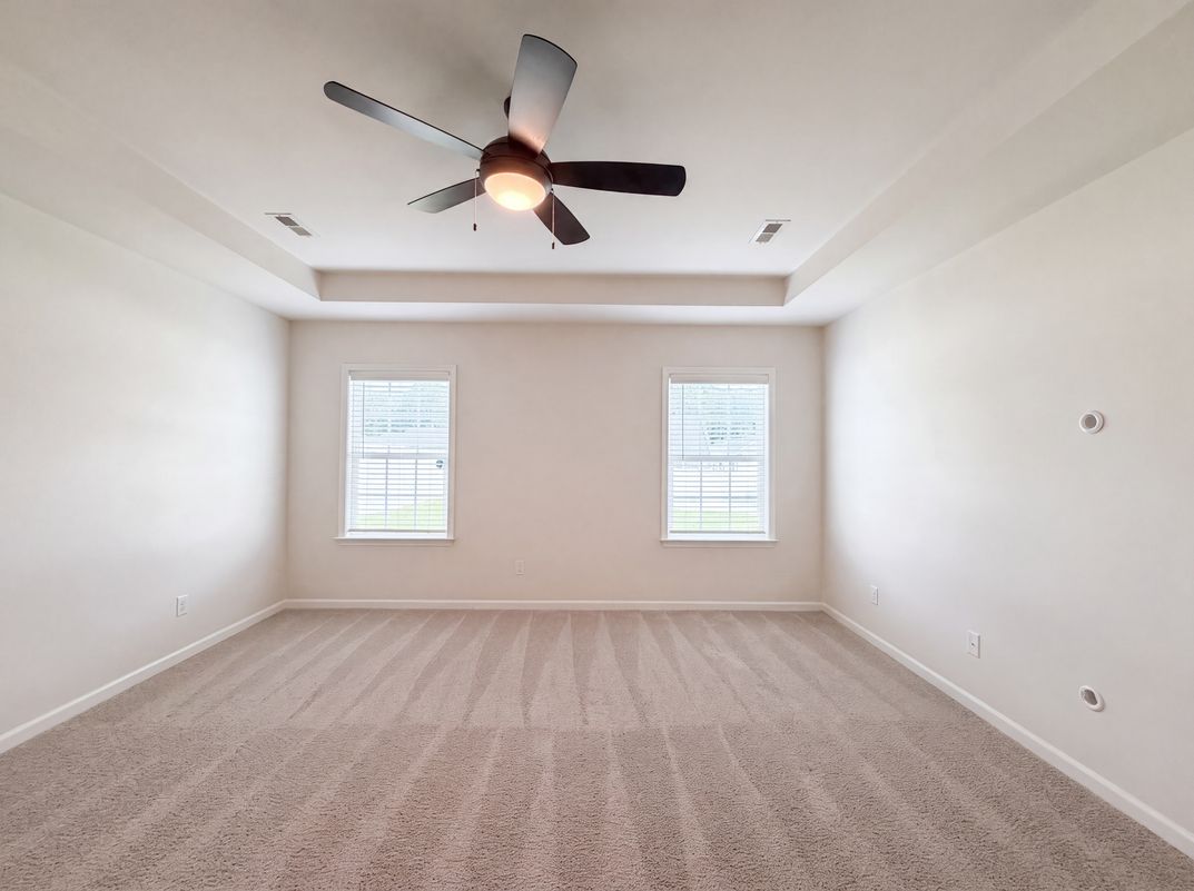 Photo 4 of 37 of 7463 Buckview Ct, Kernersville, NC