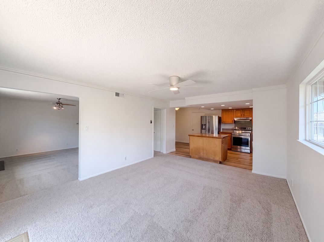 Photo 11 of 41 of 7007 Ursa Pkwy, Sacramento, CA