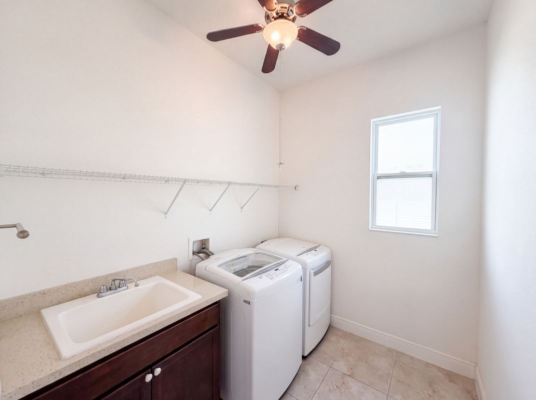 Photo 22 of 29 of 918 Blackthorn Dr, Apopka, FL
