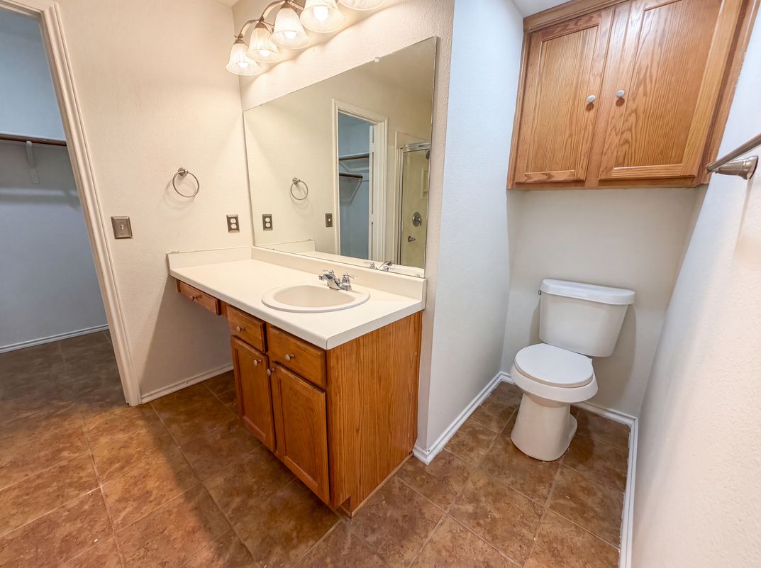 Photo 14 of 22 of 5810 Vasey Blvd, Austin, TX
