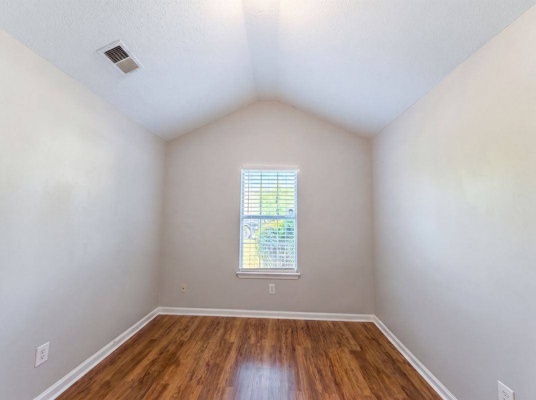Photo 7 of 19 of 3167 River Oak Rd, Decatur, GA