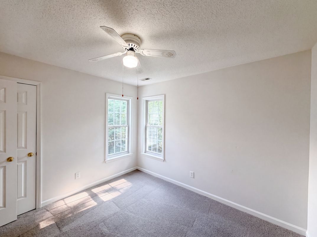 Photo 10 of 17 of 6113 Remington Lake Dr, Raleigh, NC