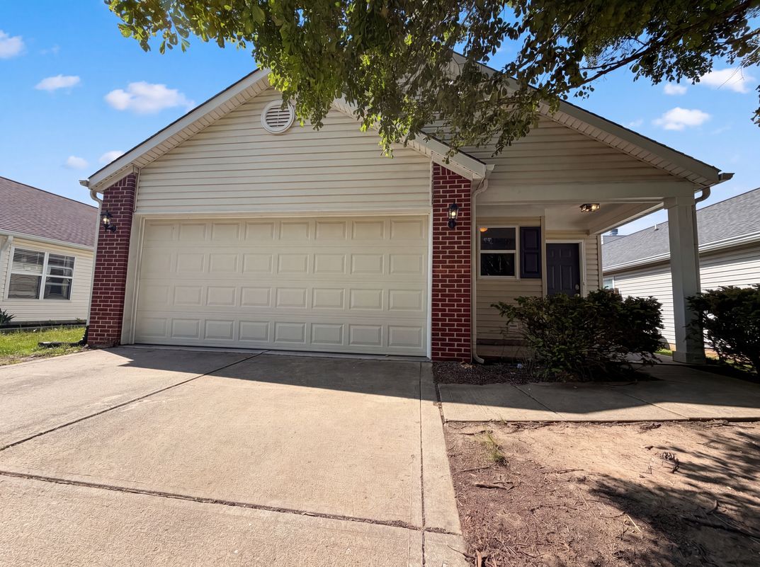 Property photo 1 of 149 Gazebo Dr