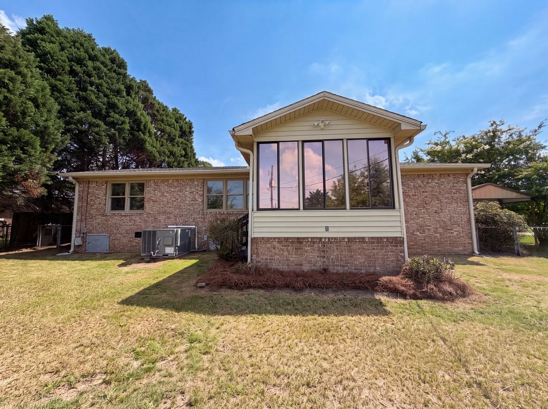 Photo 5 of 18 of 1810 Pennfield Dr, Columbia, SC
