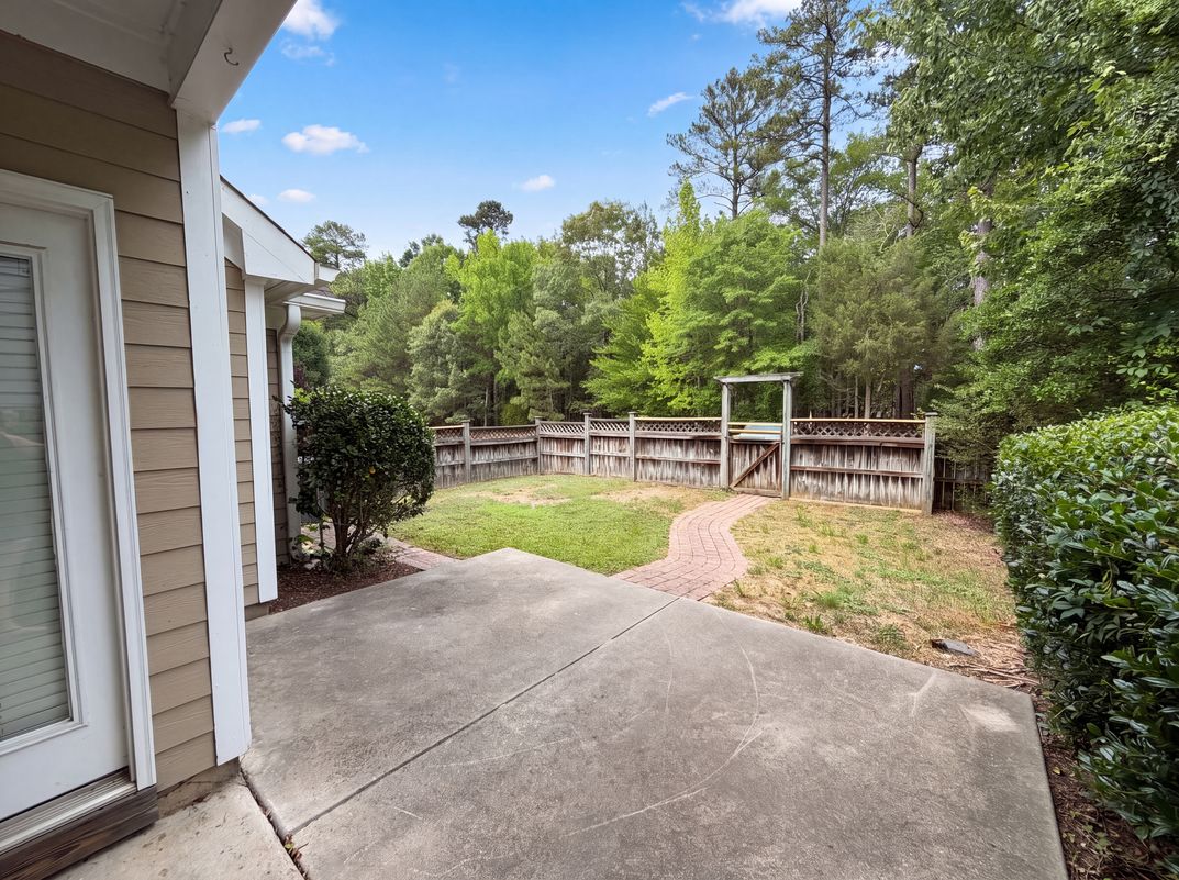 Photo 19 of 21 of 10801 Cokesbury Ln, Raleigh, NC