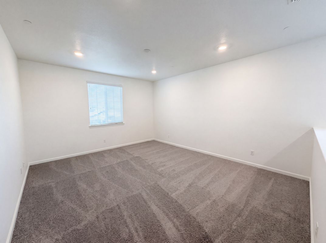 Photo 13 of 39 of 5022 Birch Valley Way, Rancho Cordova, CA