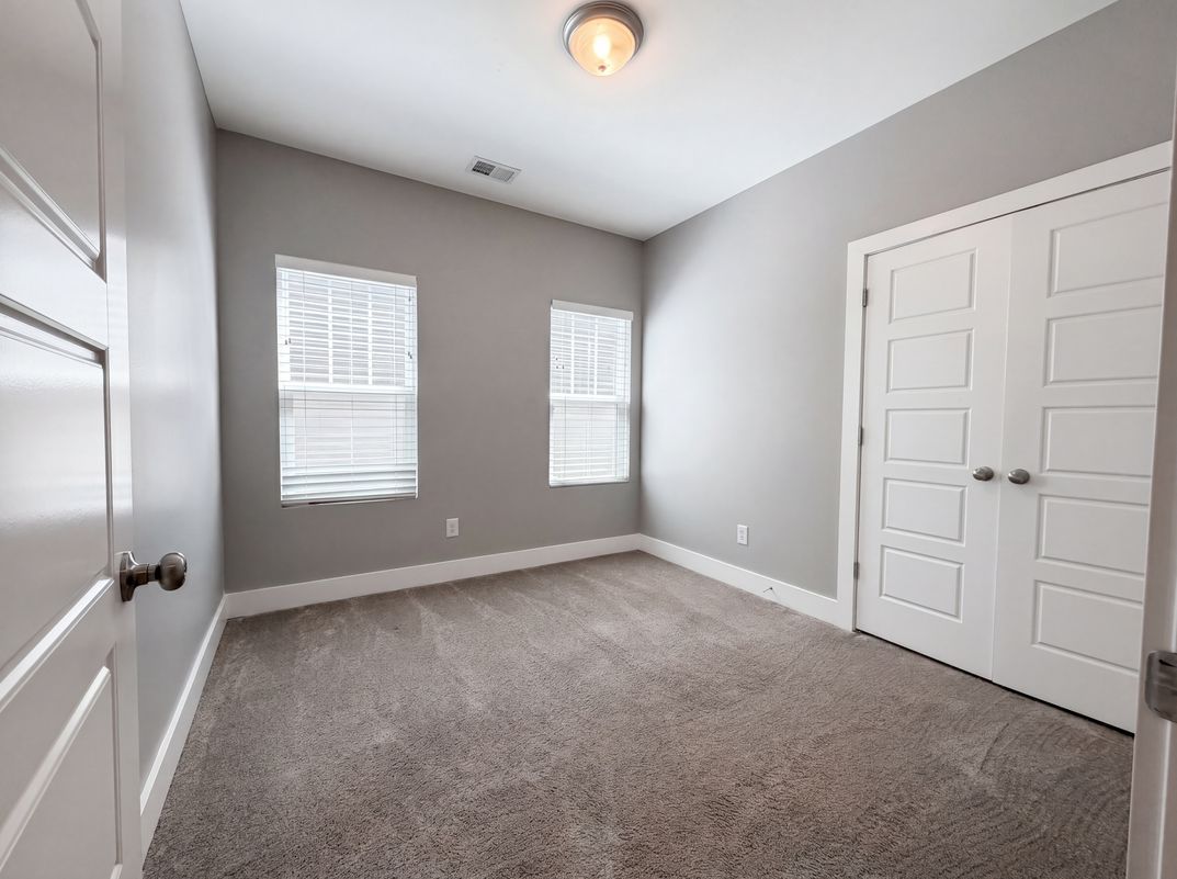 Photo 13 of 19 of 227A Hillcrest Dr, Madison, TN