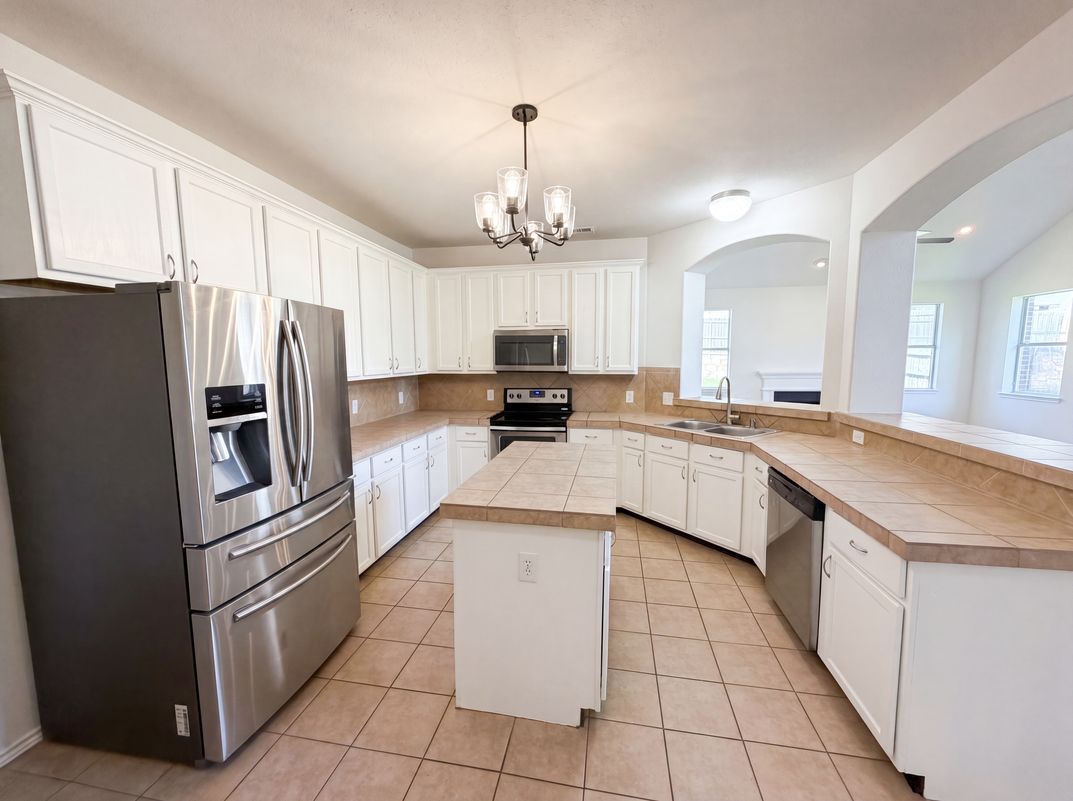 Photo 7 of 19 of 1310 Canyon Creek Rd, Wylie, TX