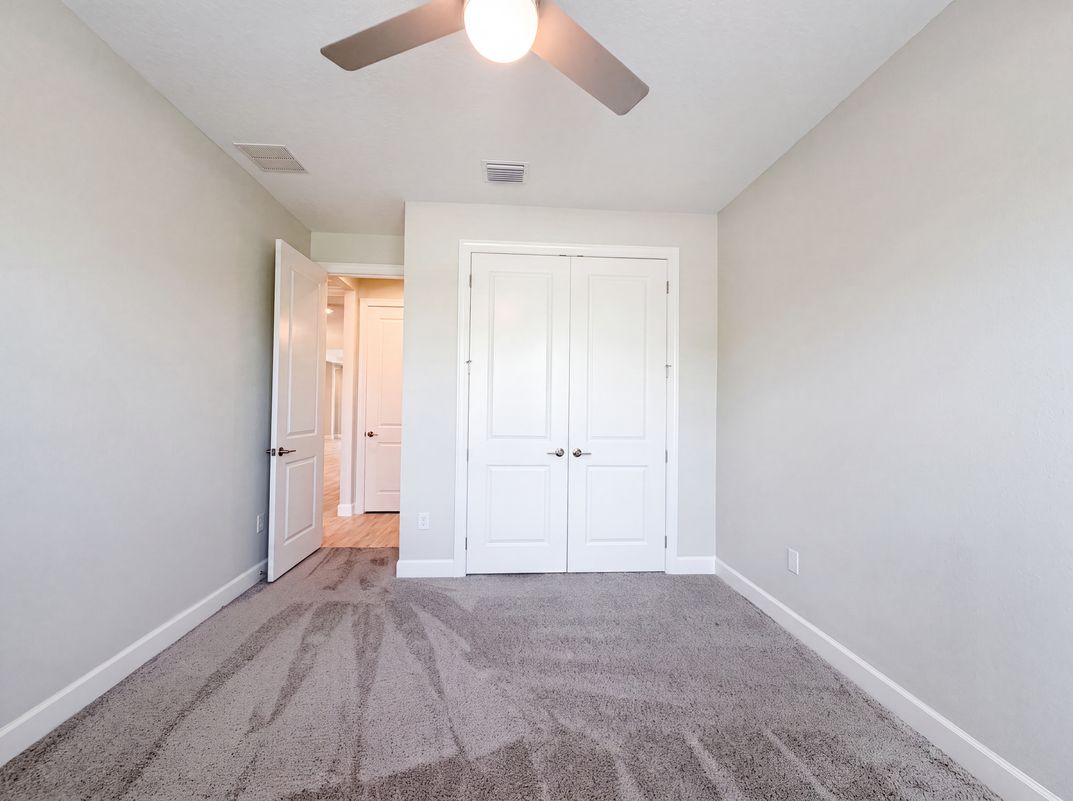Photo 12 of 31 of 4516 Crestpoint Way, Palmetto, FL