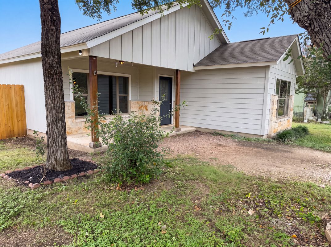Photo 13 of 15 of 7881 Caribou Dr, Spring Branch, TX