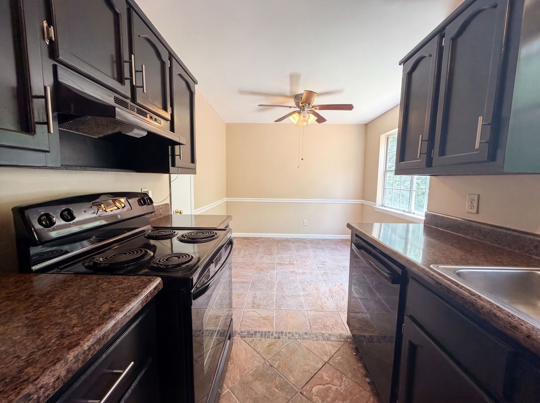 Photo 2 of 21 of 2813 Wood Dr NE, Center Point, AL