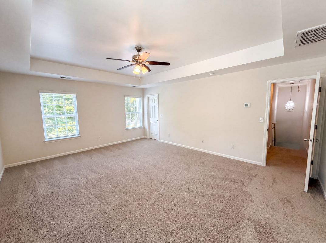 Photo 10 of 18 of 5837 McDowell Run Dr, Huntersville, NC