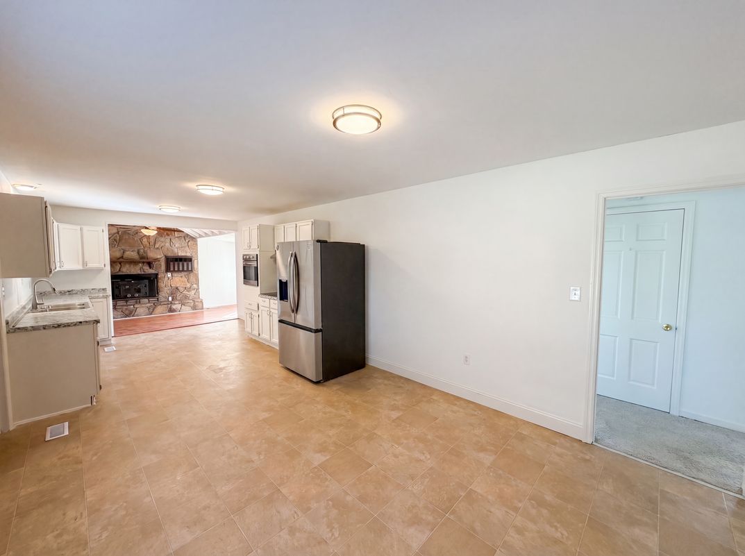 Photo 9 of 25 of 2205 Adair Dr, Knoxville, TN