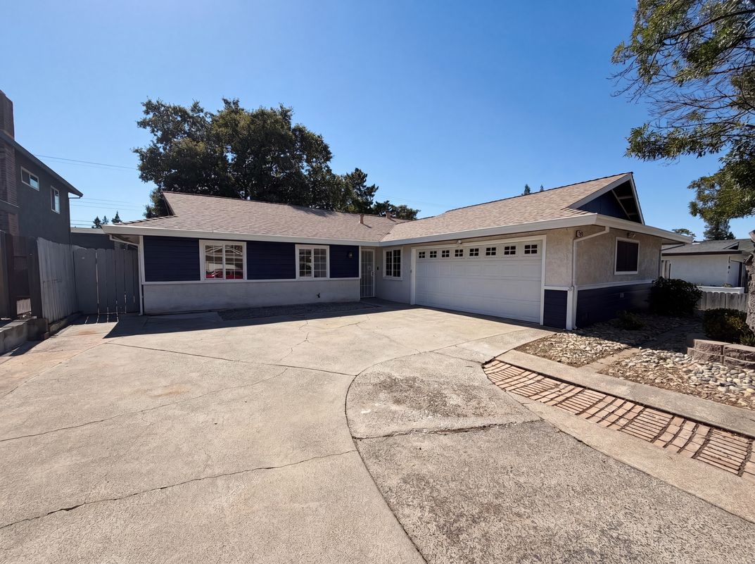 Photo 27 of 31 of 1422 Oakmont Dr, Roseville, CA