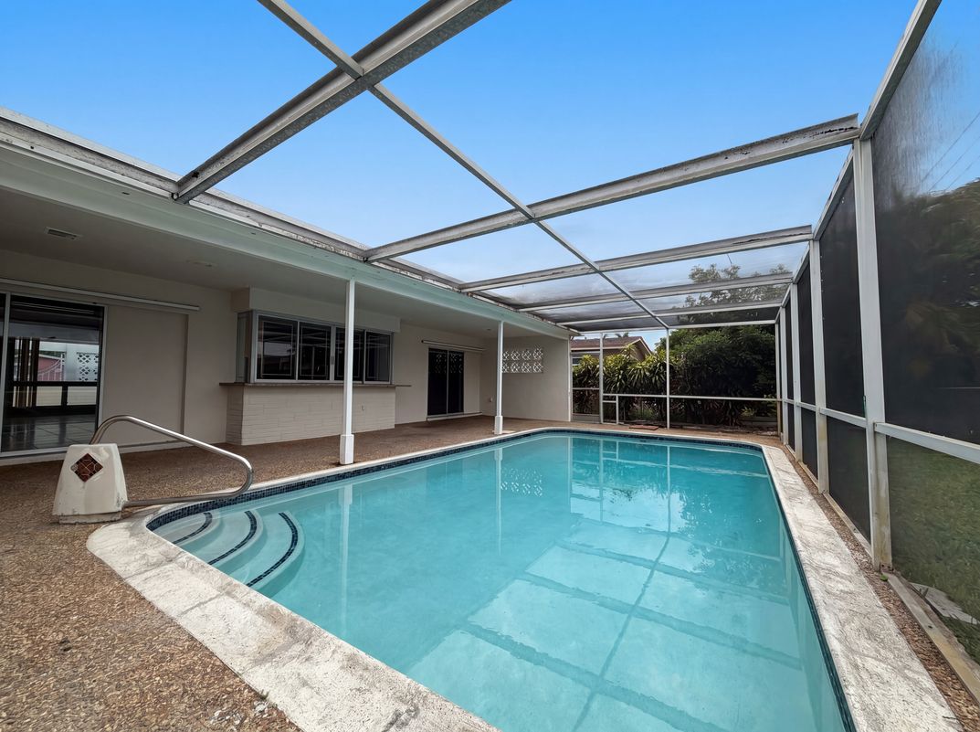 Photo 23 of 25 of 7141 Harbour Blvd, Miramar, FL