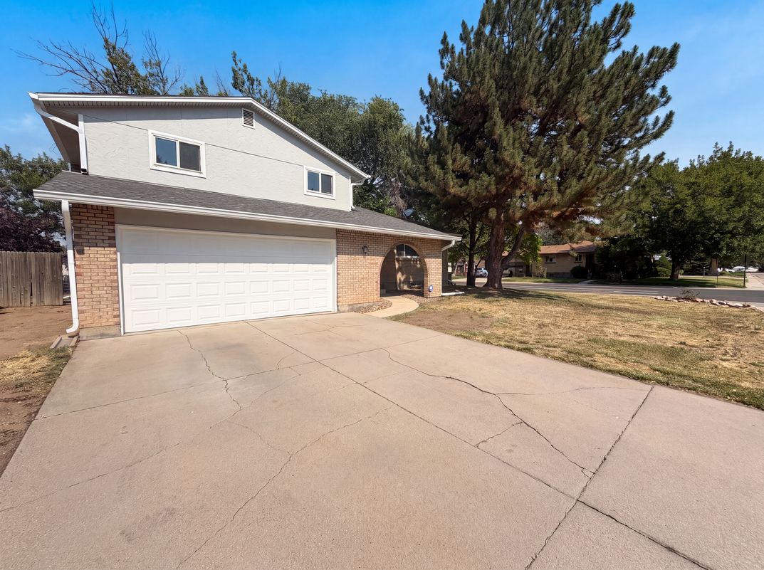 Photo 21 of 25 of 203 S 16th Ave, Brighton, CO