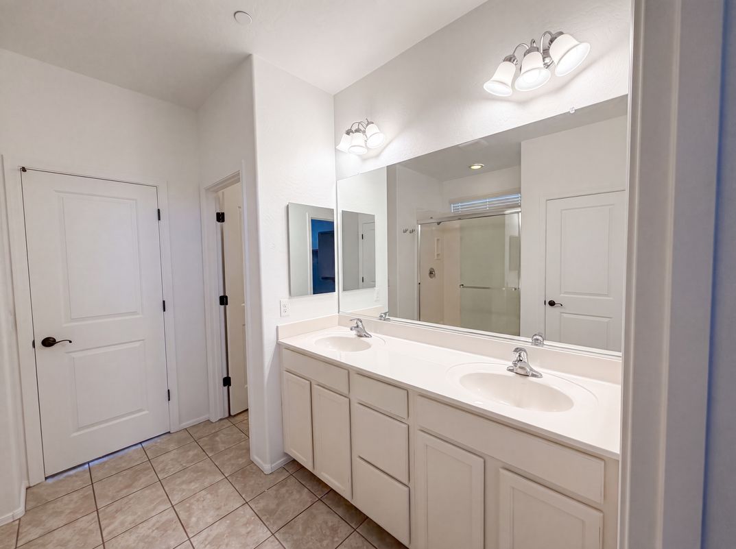 Photo 31 of 38 of 21276 W Berkeley Rd, Buckeye, AZ