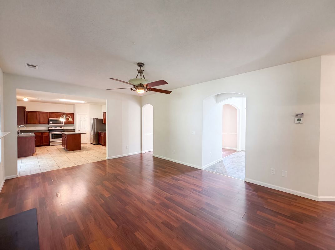 Photo 10 of 29 of 6257 Polar Fox Ct, Riverdale, GA