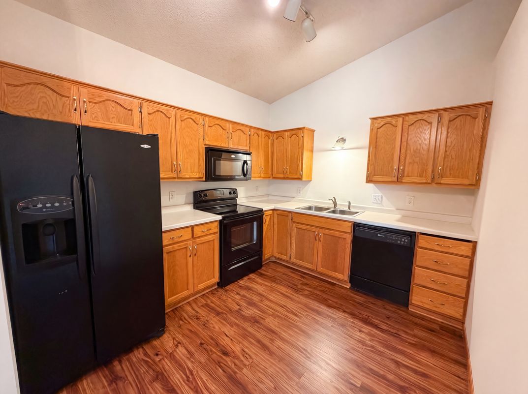 Photo 2 of 19 of 5317 140th Ave NW, Ramsey, MN