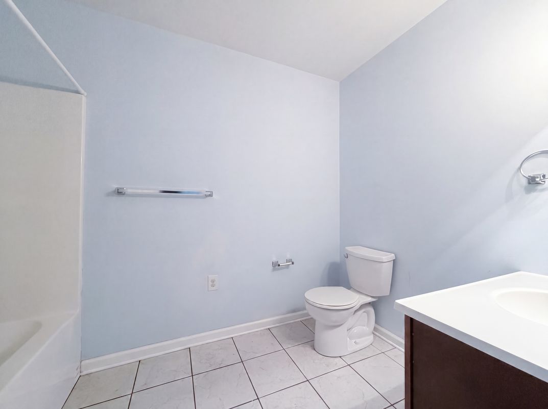Photo 13 of 21 of 1580 W Cloaninger Ave, Statesville, NC