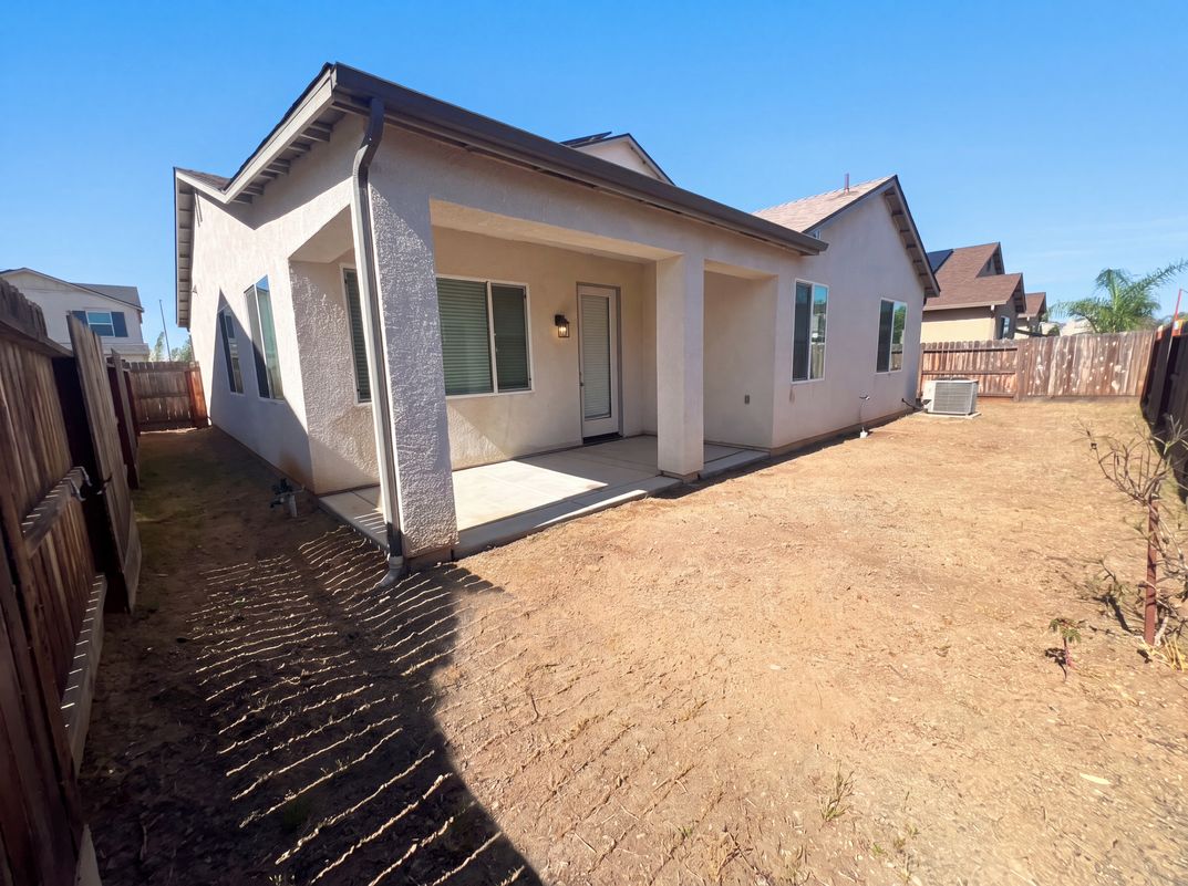 Photo 5 of 20 of 3852 Morris Ave, Clovis, CA