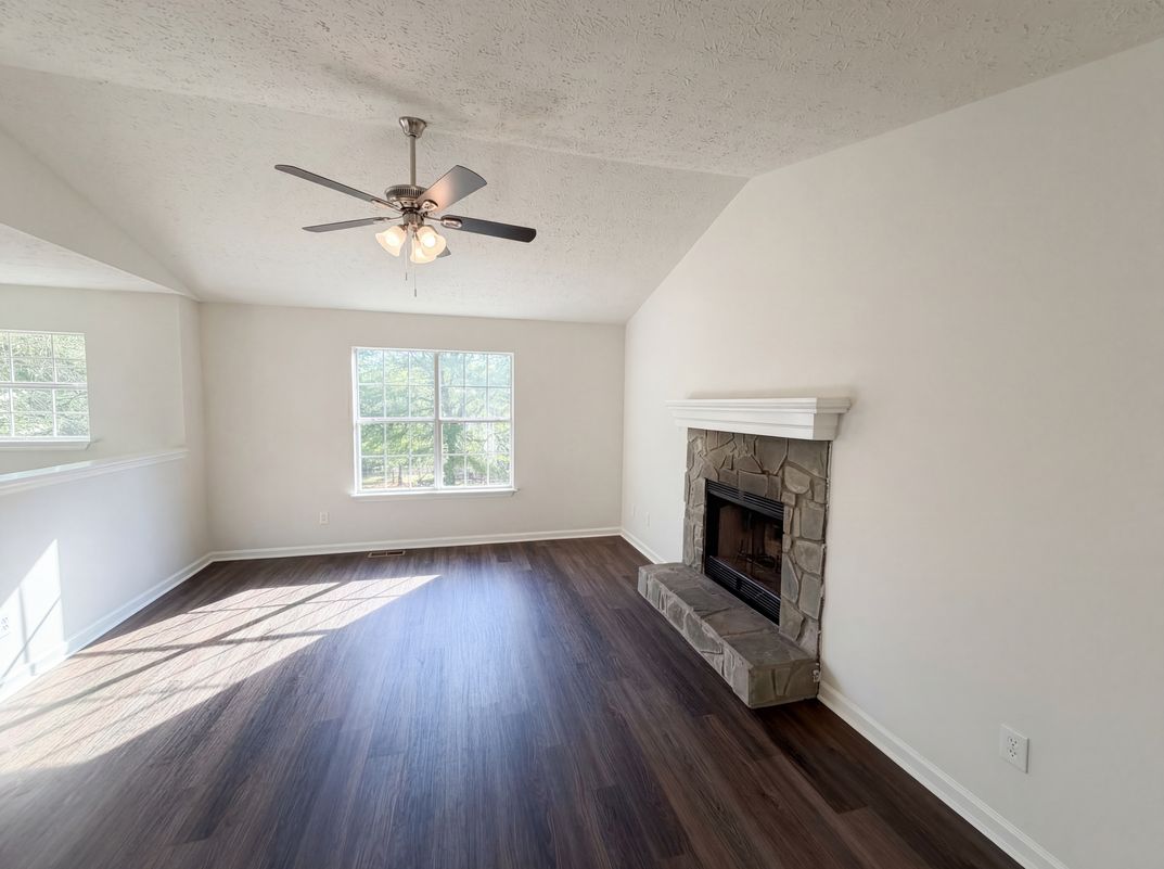 Photo 9 of 23 of 416 Busby Ln, Winder, GA