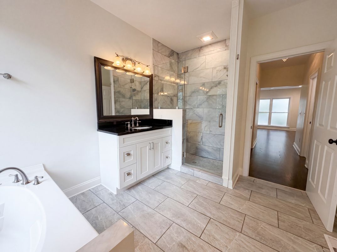Photo 17 of 30 of 2298 Camden Dr SW, Marietta, GA