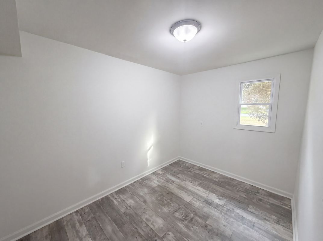 Photo 13 of 25 of 6330 Tahoe Dr, Atlanta, GA