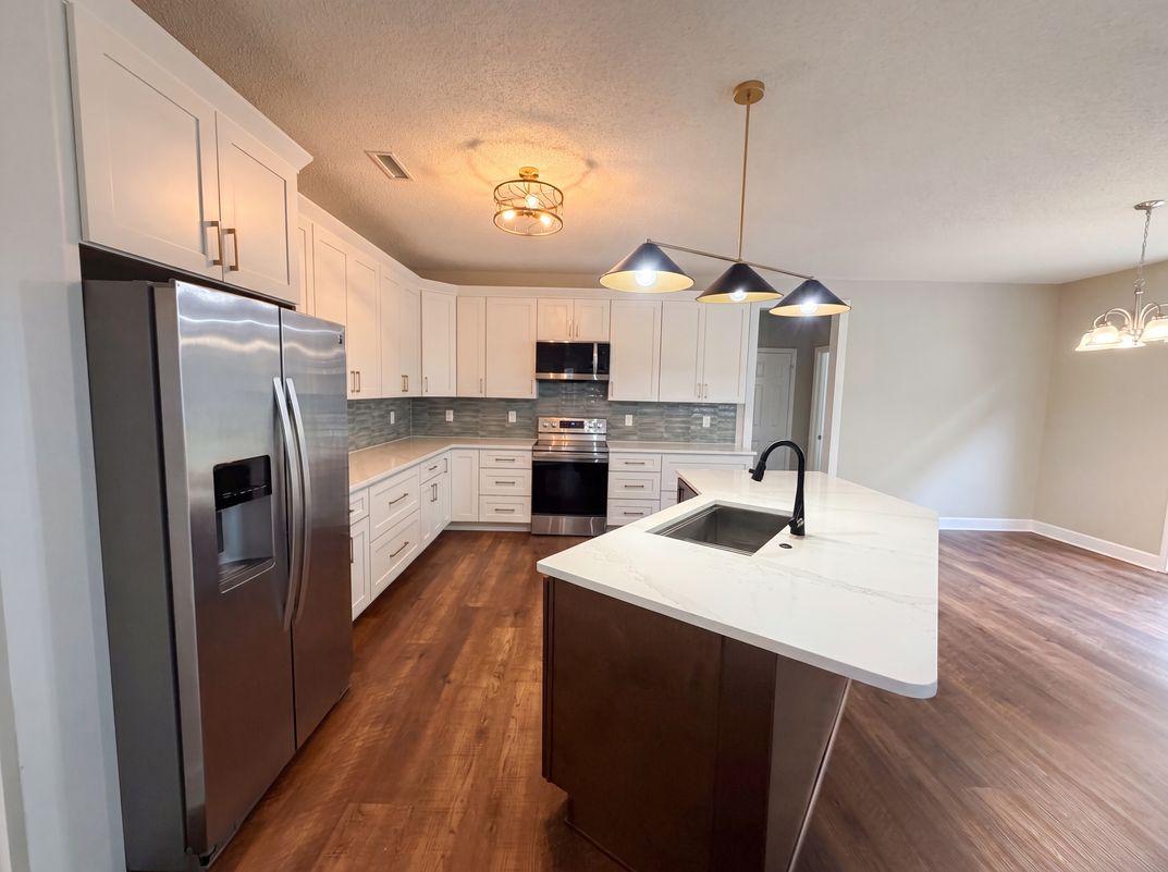 Photo 11 of 19 of 1812 Devonridge Dr, Fuquay Varina, NC